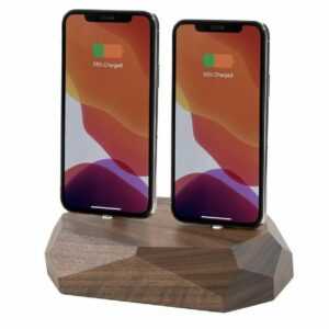 Oakywood Smartphone-Dockingstation "Dual Dock Docking Station für iPhone & AirPod aus echtem Eichen- oder Walnuss - Holz"