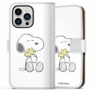 DeinDesign Handyhülle "Peanuts Snoopy Liebe Snoopy And Woodstock Cuddling", Apple iPhone 13 Pro Hülle Handy Flip Case Wallet Cover